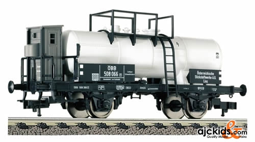 Fleischmann 544501 Chemicals tanker wagon with brakemans cab, in service of the ÖBB
