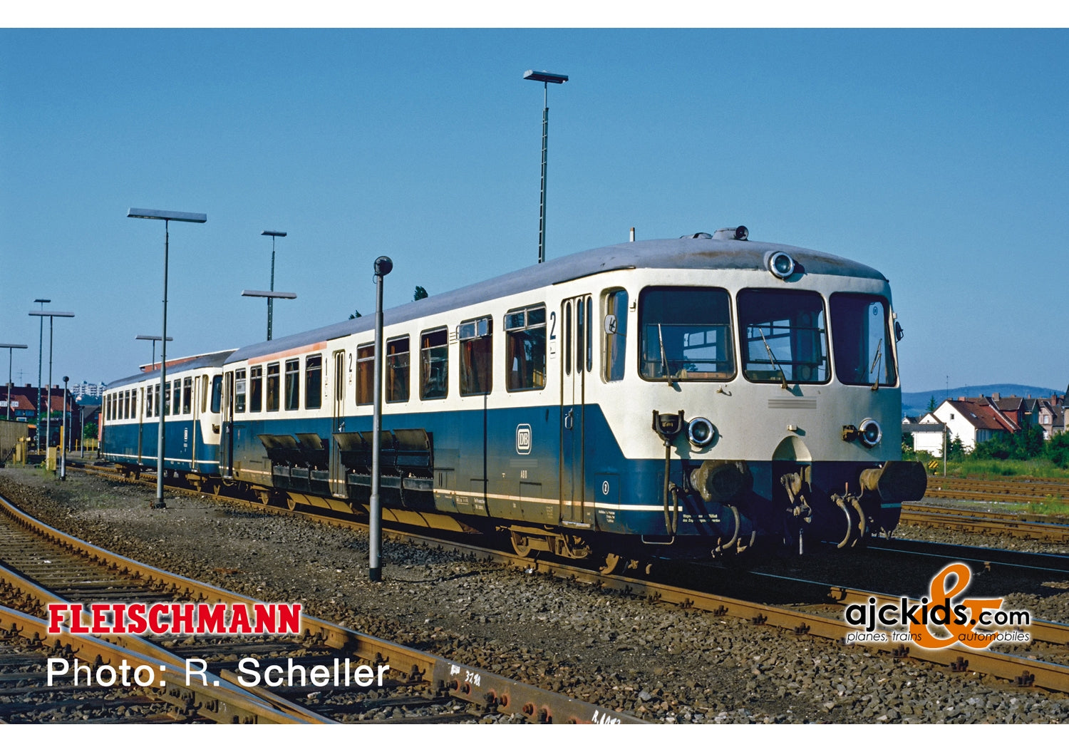 Fleischmann 740101 - Accumulator rail car class 515 with control cab coach
