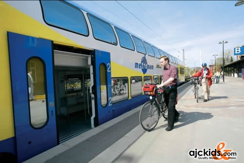 Fleischmann 862103 "Double-decker coach ""metronom"", 2nd class, type DBpza 780.1, with bicycle compartment"