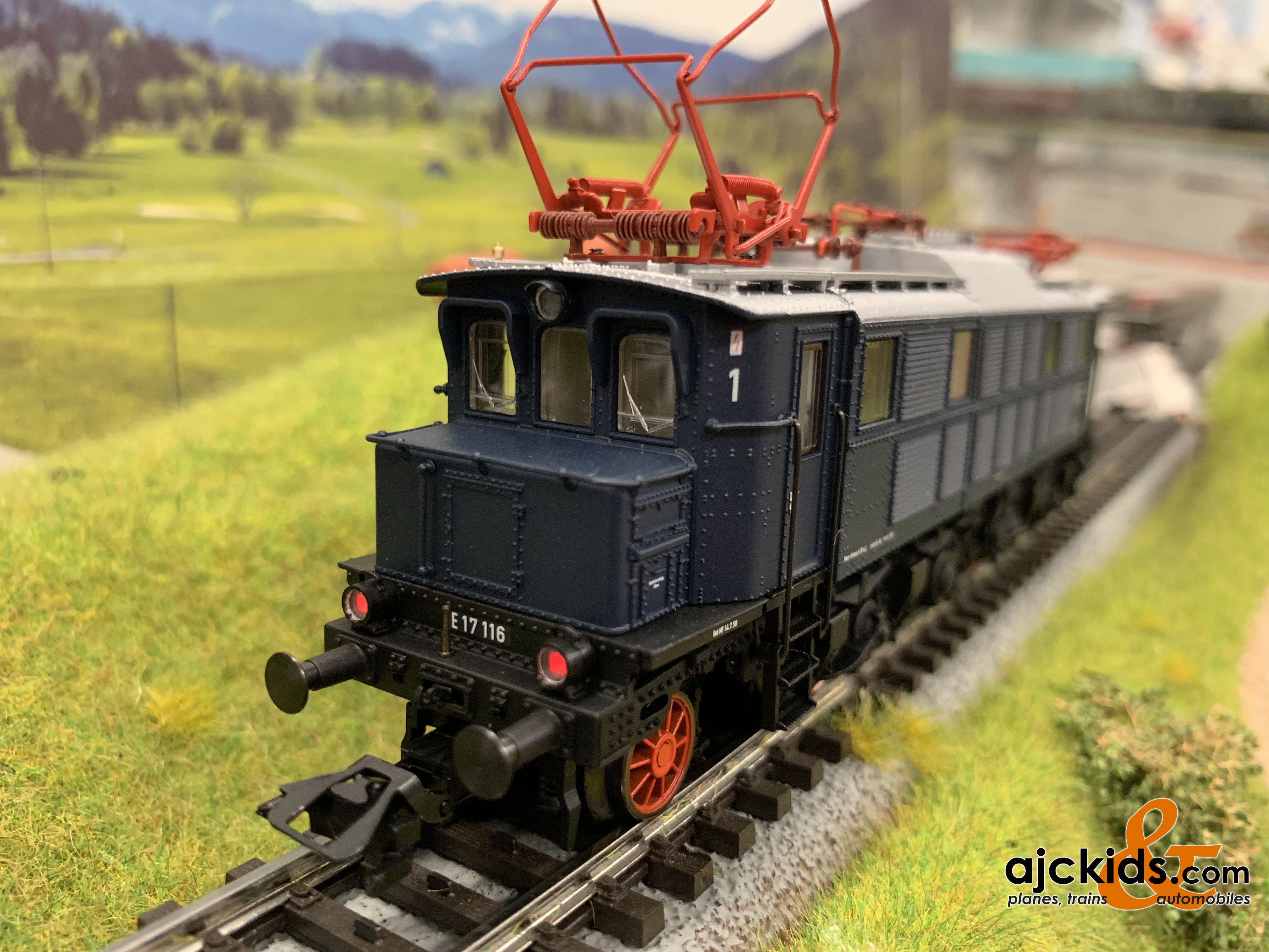 Marklin 37064 Toy Fair Locomotive 2019 – Ajckids
