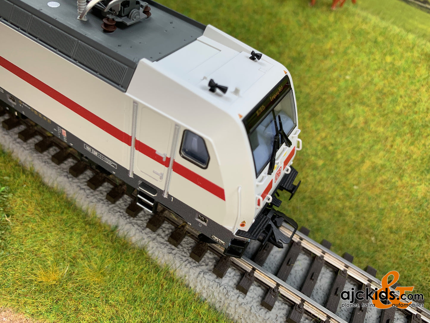 Trix 22681 - DB AG cl 146.5 Electric Locomotive