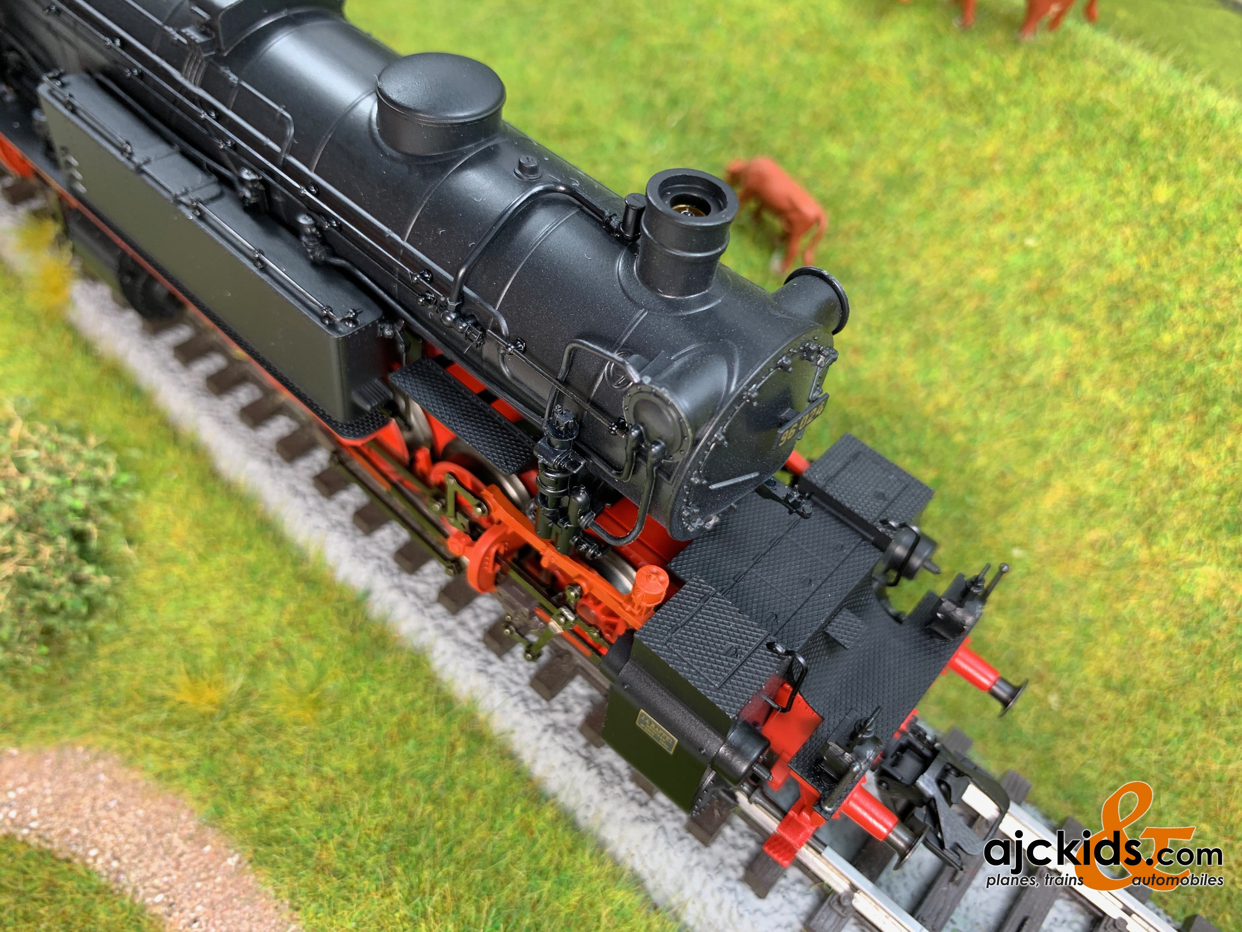 Trix 22326 Class 96.0 Steam Locomotive – Ajckids