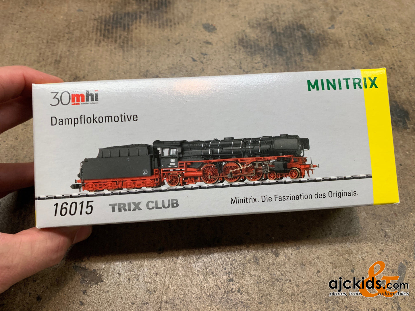 Trix 16015 - Steam Locomotive, Road Number 01 220 (Insider 2020)