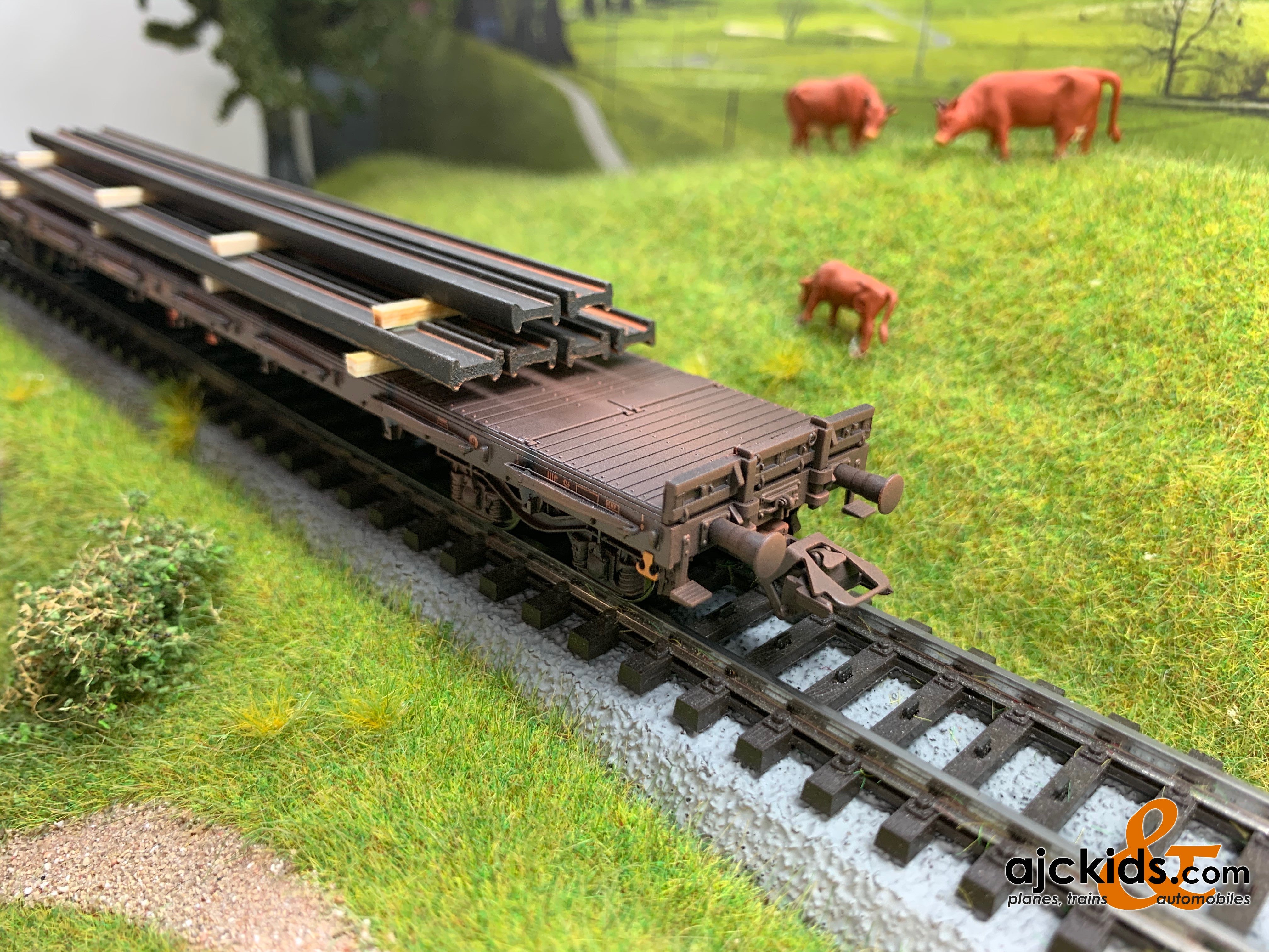 Marklin 47145 Stake Car Set (weathered) – Ajckids