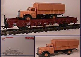 Marklin 46943 - Stake Car with Civil Defense Truck