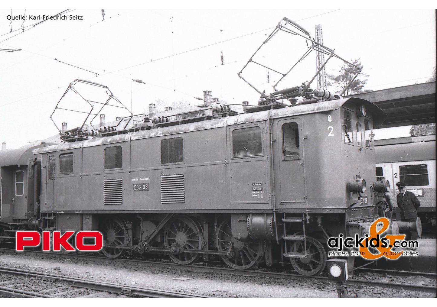 Piko 51410 - Electric Locomotive BR E 32 DB III + DSS PluX22