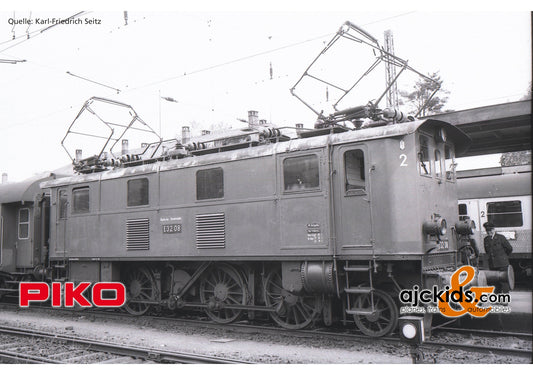 Piko 51411 - Electric Locomotive BR E 32 DB III + PluX22 Decoder