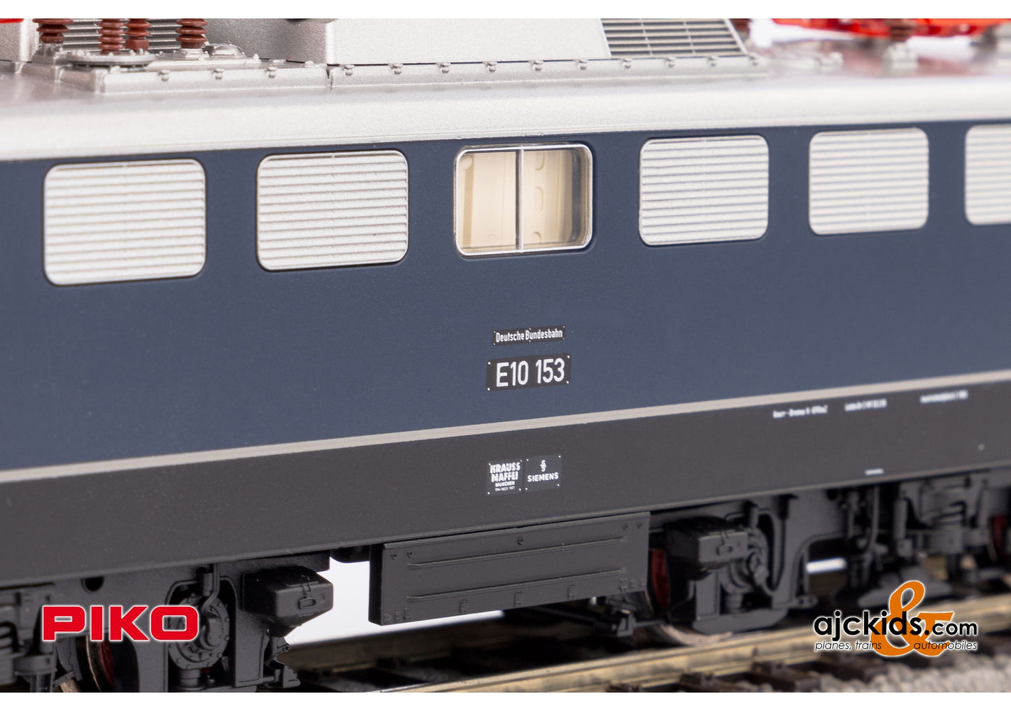 Piko 51746 - E10 Electric Locomotive DB III Sound