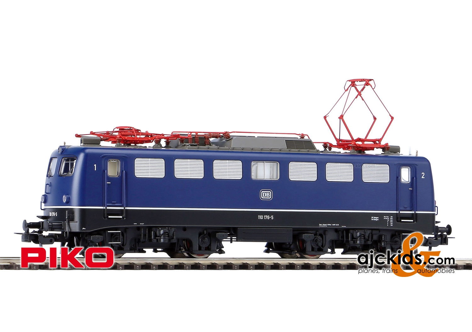 Piko 51752 - BR 110 Electric Locomotive w/Different End Lights DB IV