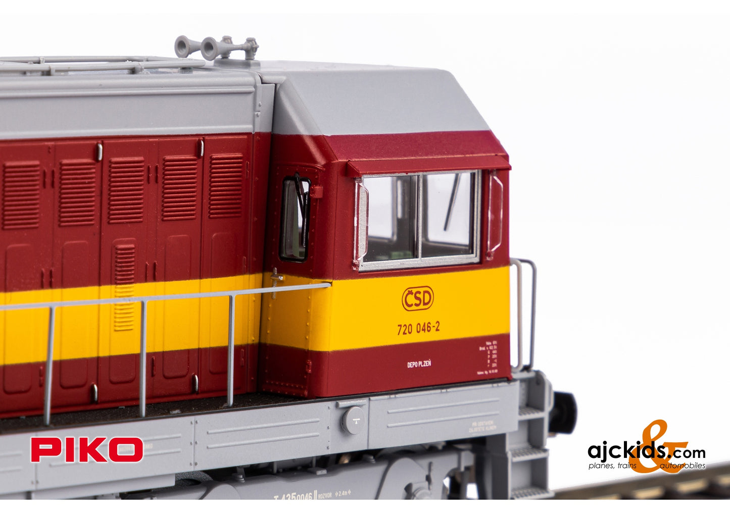 Piko 52431 - T.435 Diesel Locomotive CSD IV