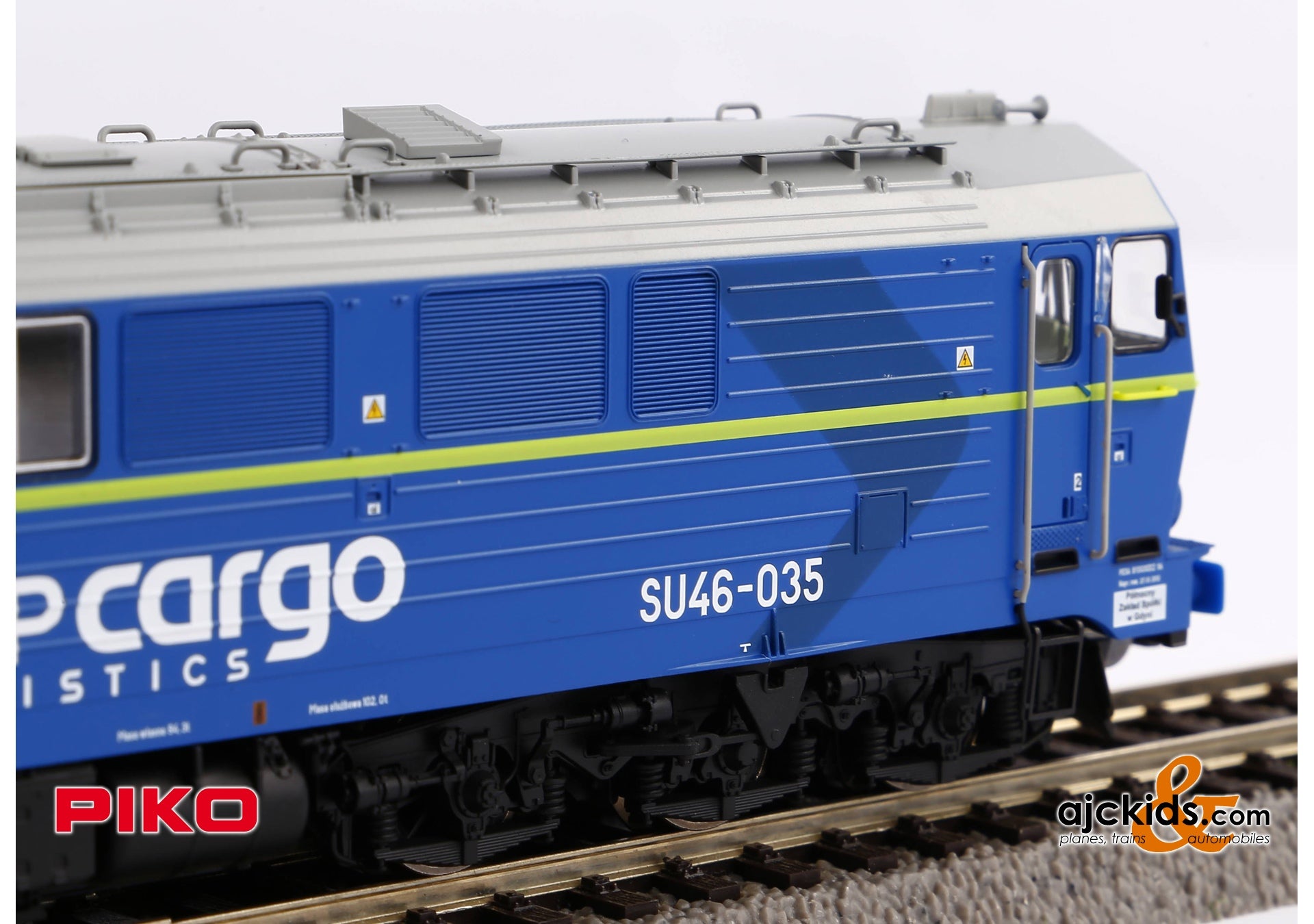 Piko 52868 at Ajckids.com, SU46 Diesel Locomotive PKP Cargo VI