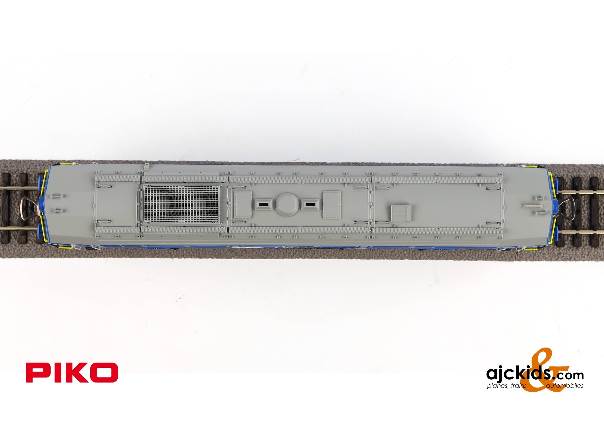 Piko 52868 at Ajckids.com, SU46 Diesel Locomotive PKP Cargo VI