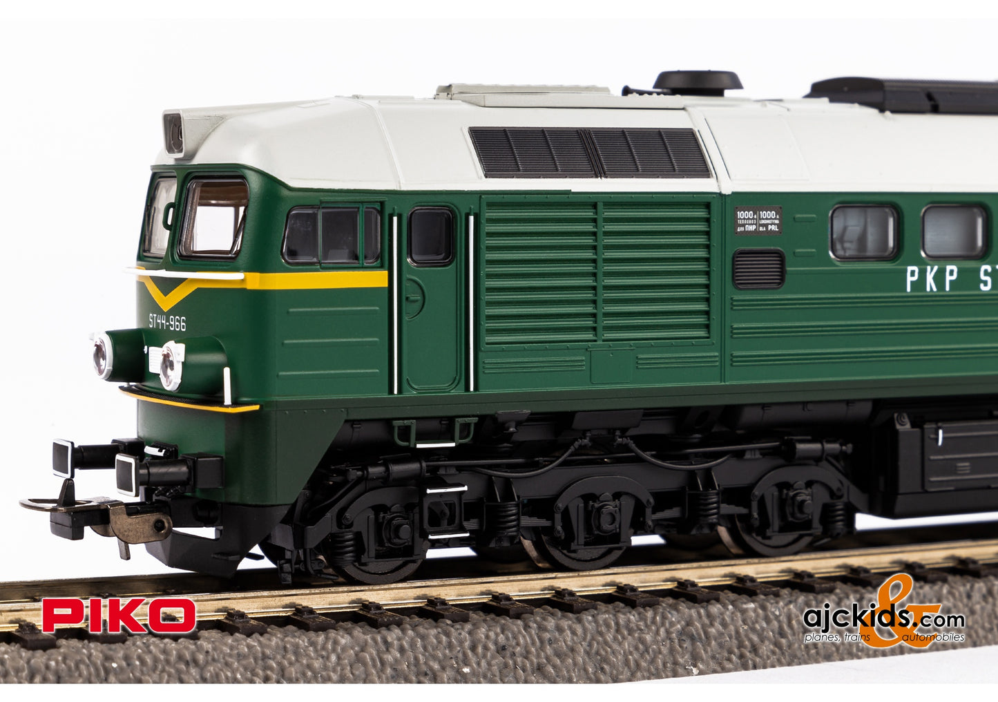 Piko 52909 - ST44 Diesel Locomotive PKP IV