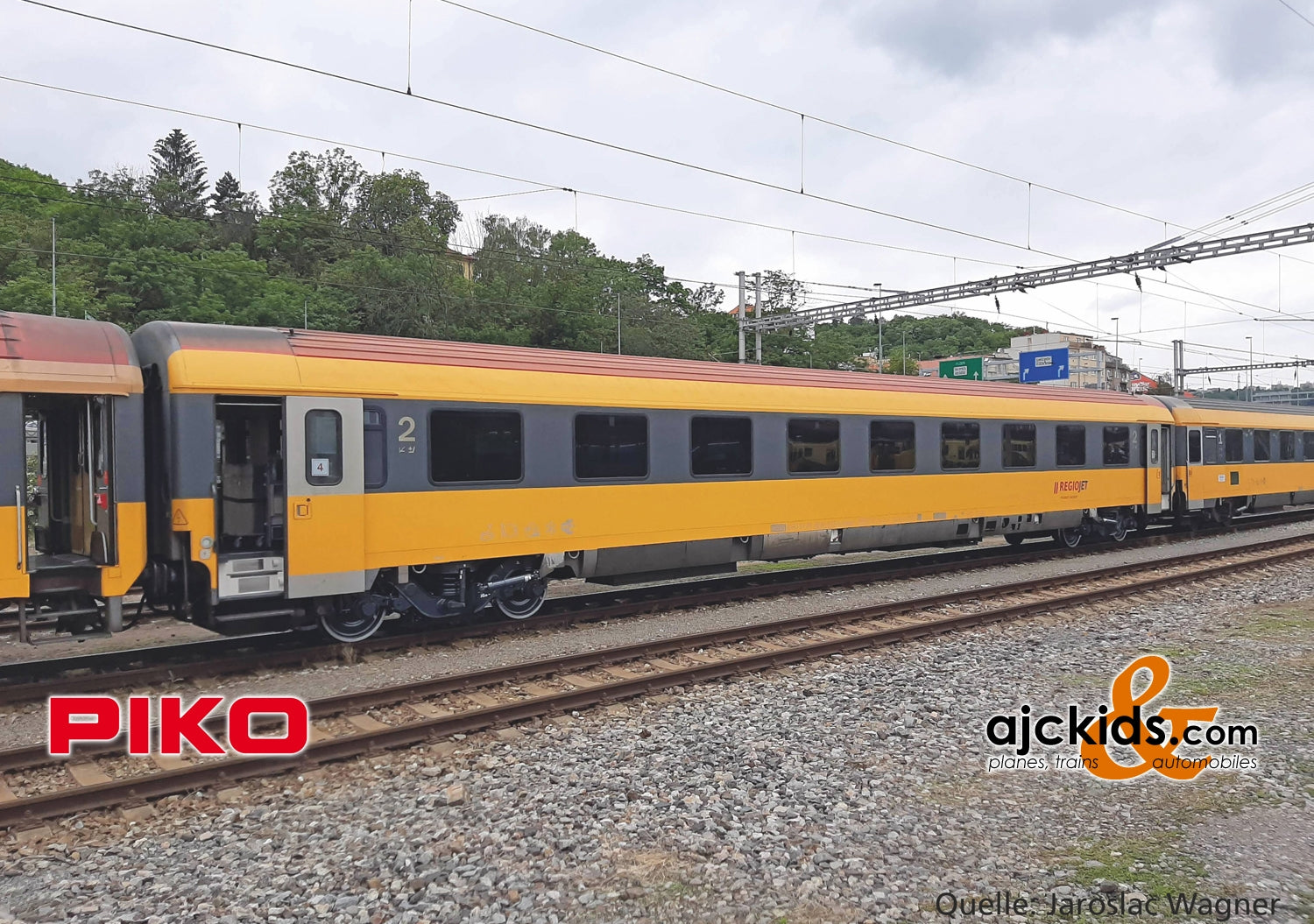 Piko 58222 - 2 piece Set Passenger Car 1. Kl. + 2. Kl. Regiojet VI