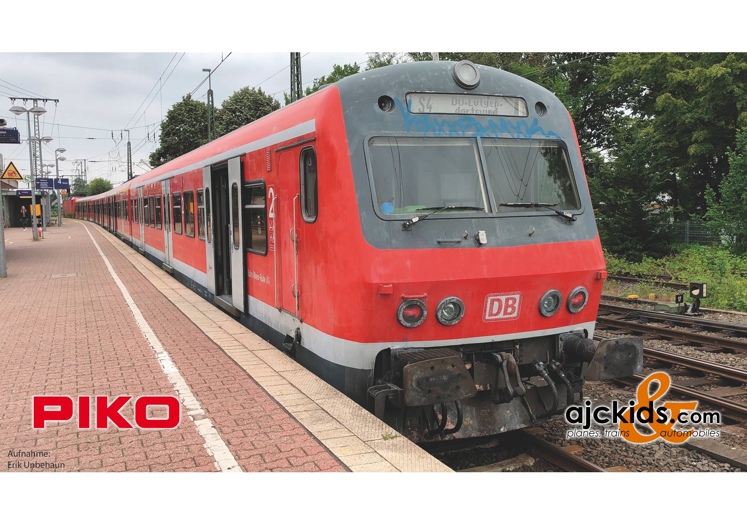 Piko 58504 - X Passenger Car 2nd Cl. S-Bahn DB V Red