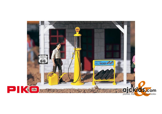 Piko 62284 - Antique Gas Pump & Accessories