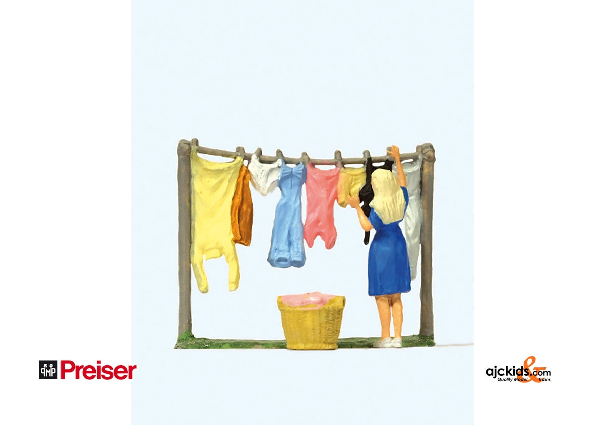 Preiser 28110 - Laundry Day