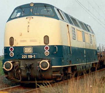 Roco 62842 Diesel locomotive class BR 221