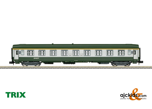 Trix 18464 - Type A9 Express Train Passenger Car