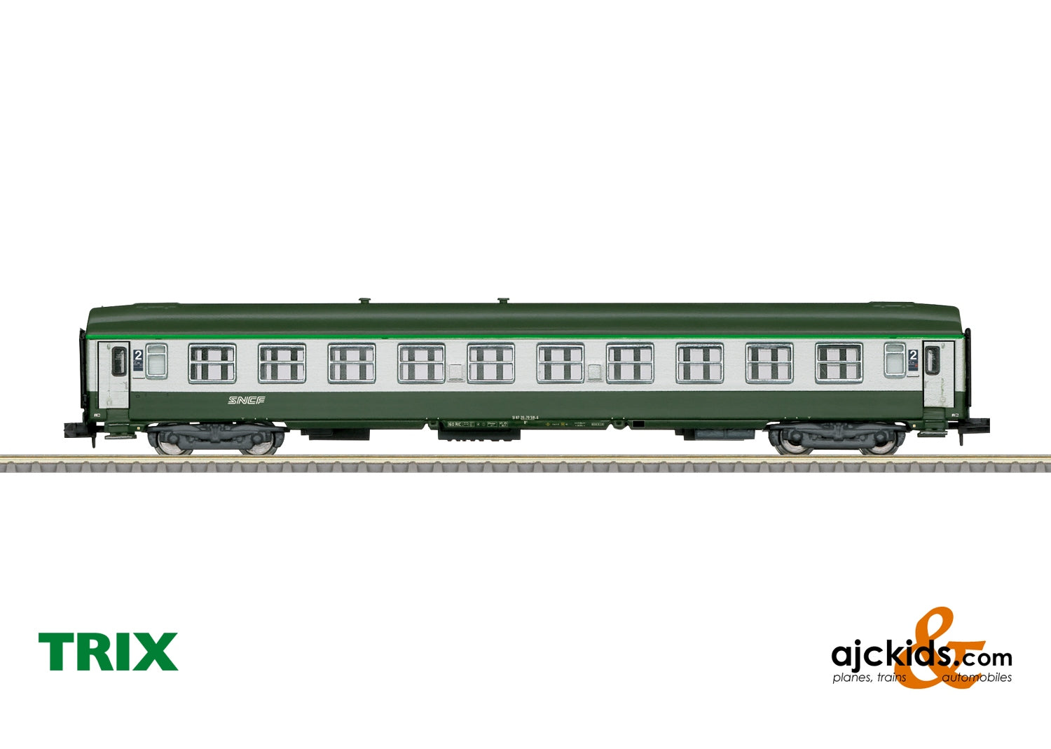 Trix 18466 - Type B10 Express Train Passenger Car
