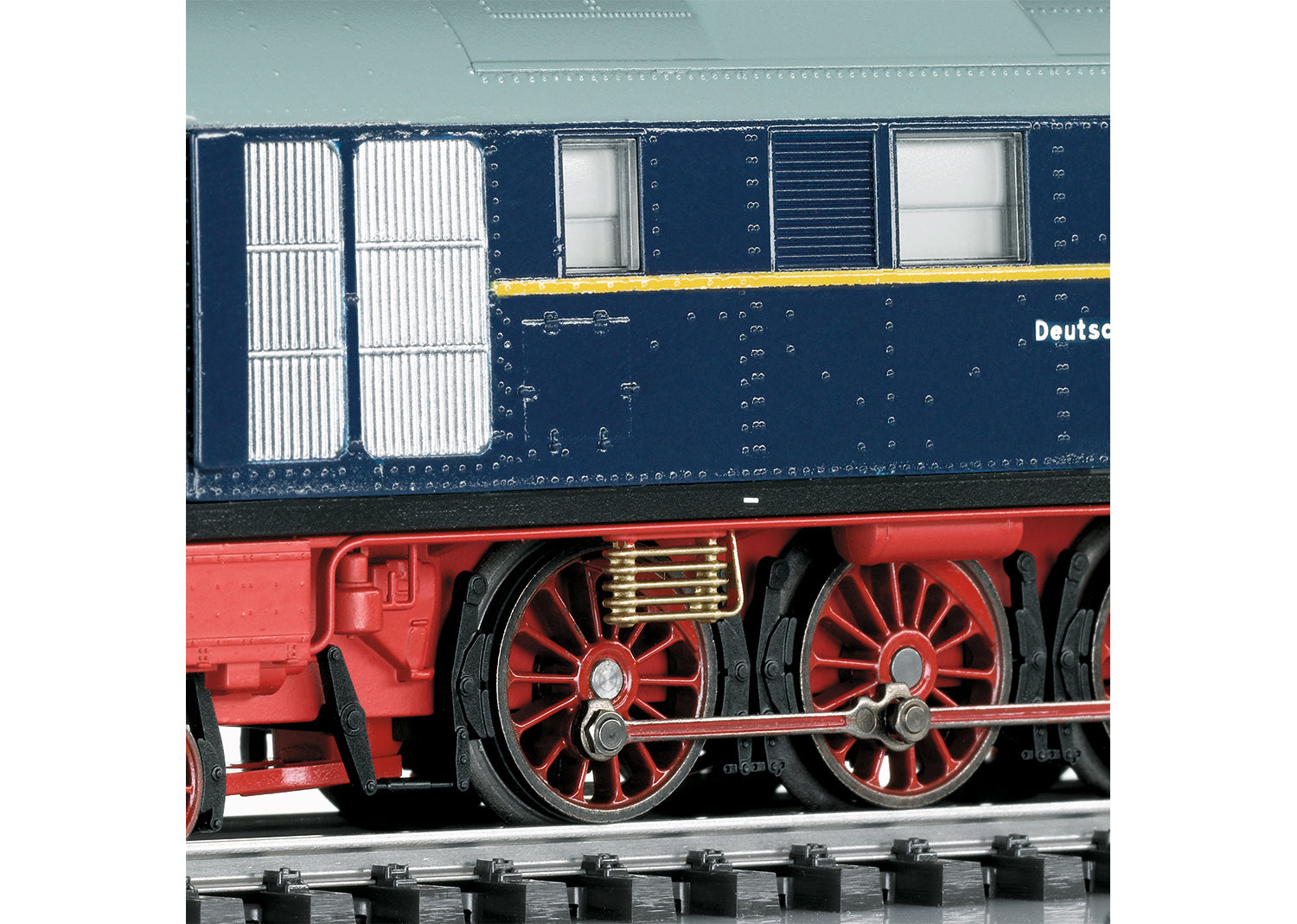 Trix 22404 Class V 140 Diesel Locomotive – Ajckids