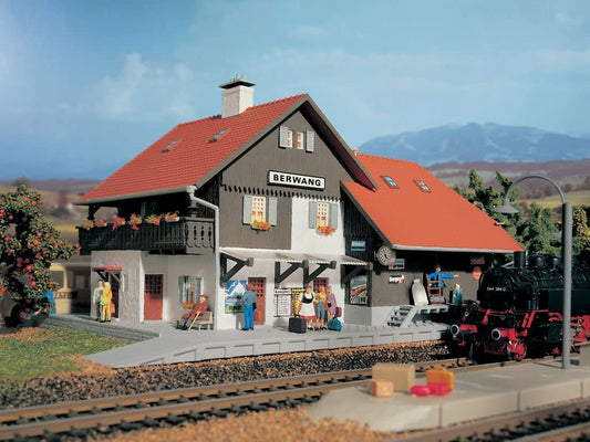 Vollmer 2920 - Station Alpine Village Set