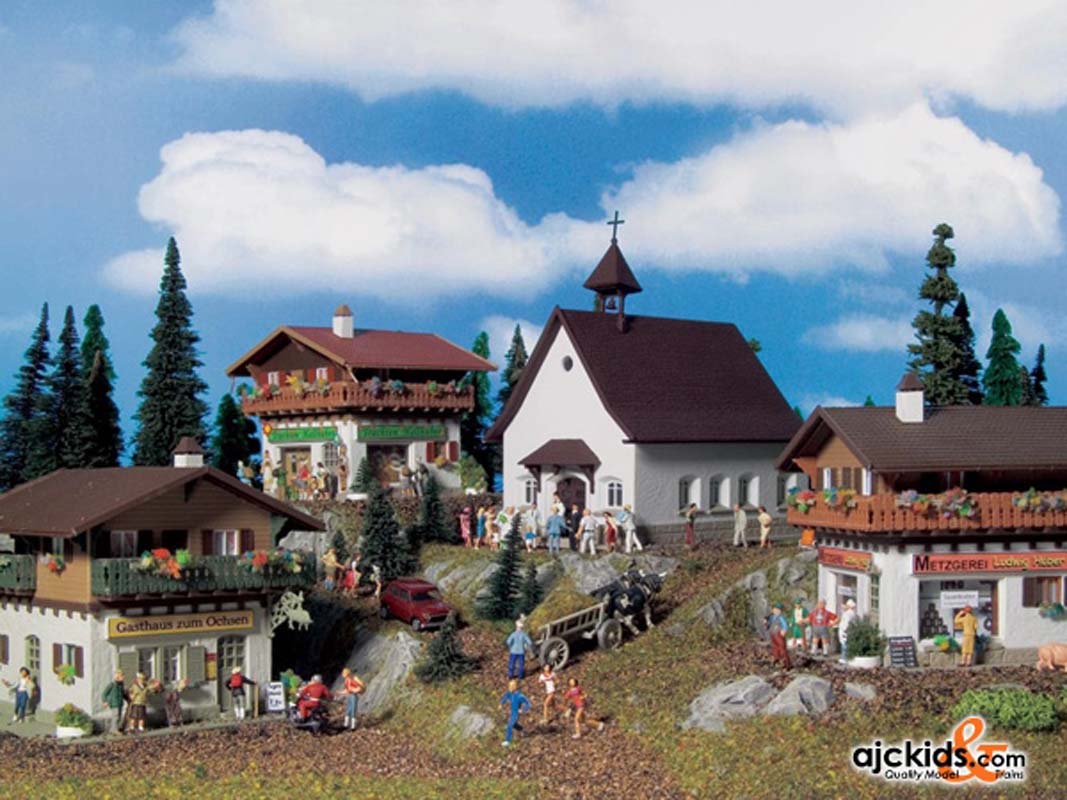 Vollmer 3839 - Village with Church 4 Pieces