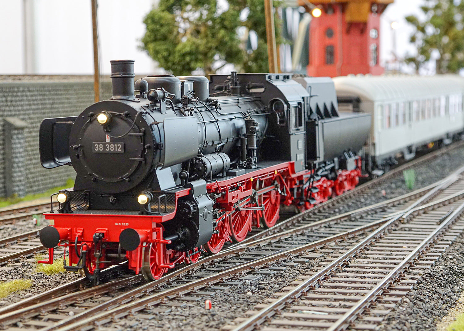 Marklin 55386 Steam Locomotive with a Tub-Style Tender – Ajckids