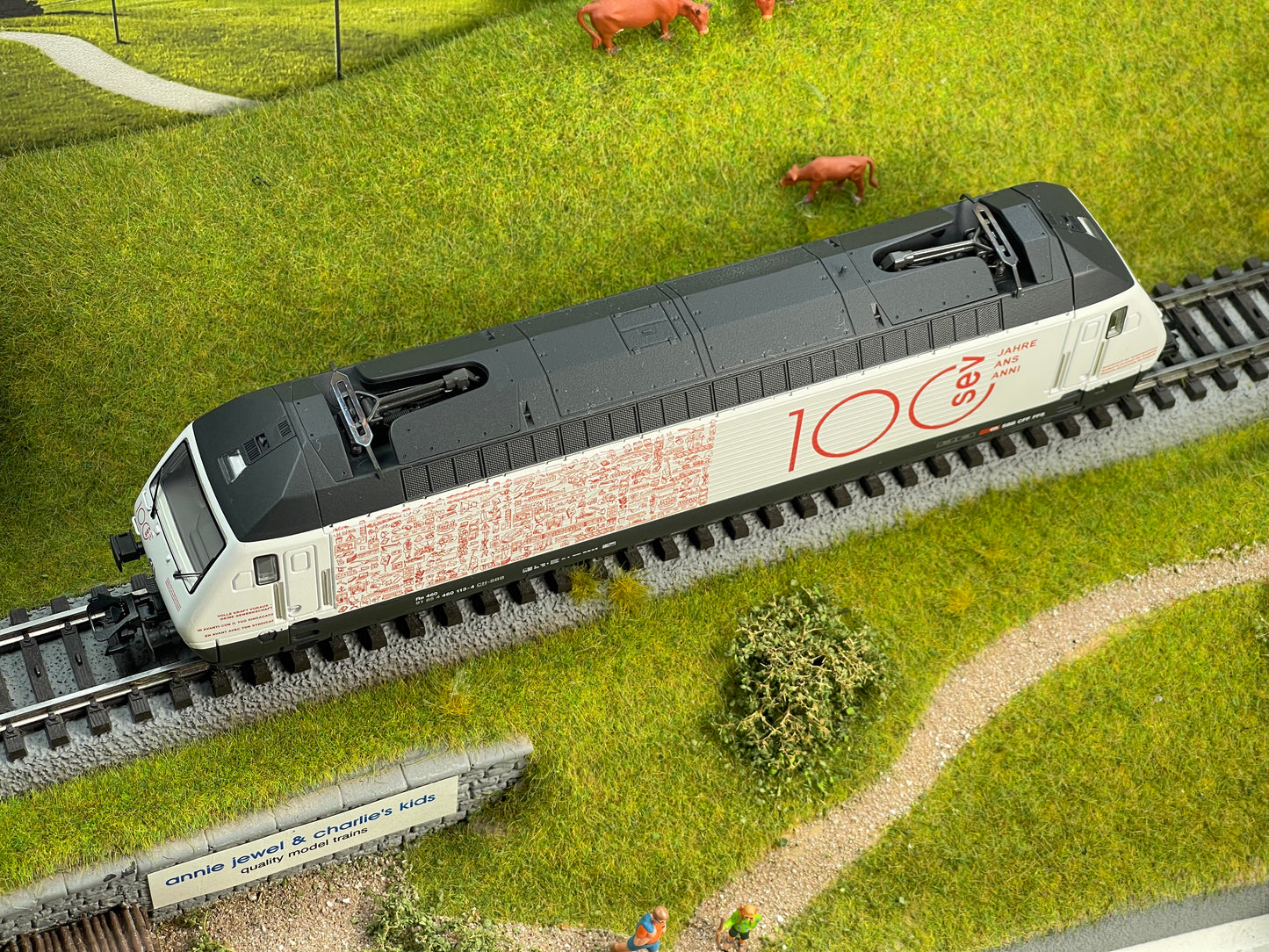 Trix 22412 - Class Re 460 Electric Locomotive
