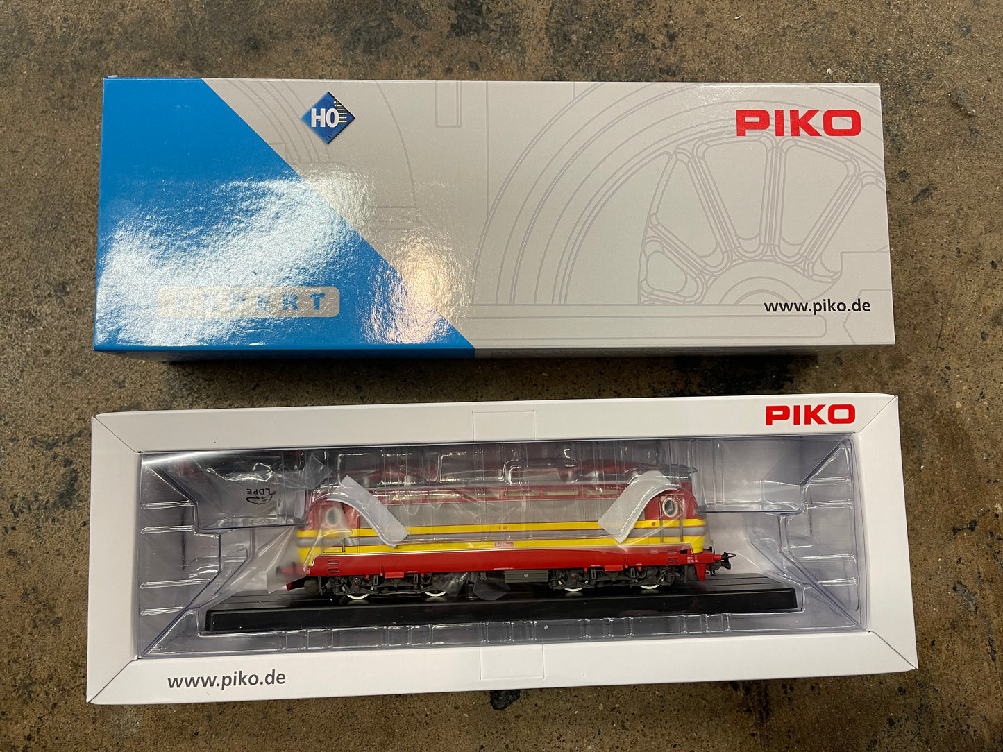 Piko 51383 - S499 Electric Locomotive CSD IV Sound (AC 3-Rail)