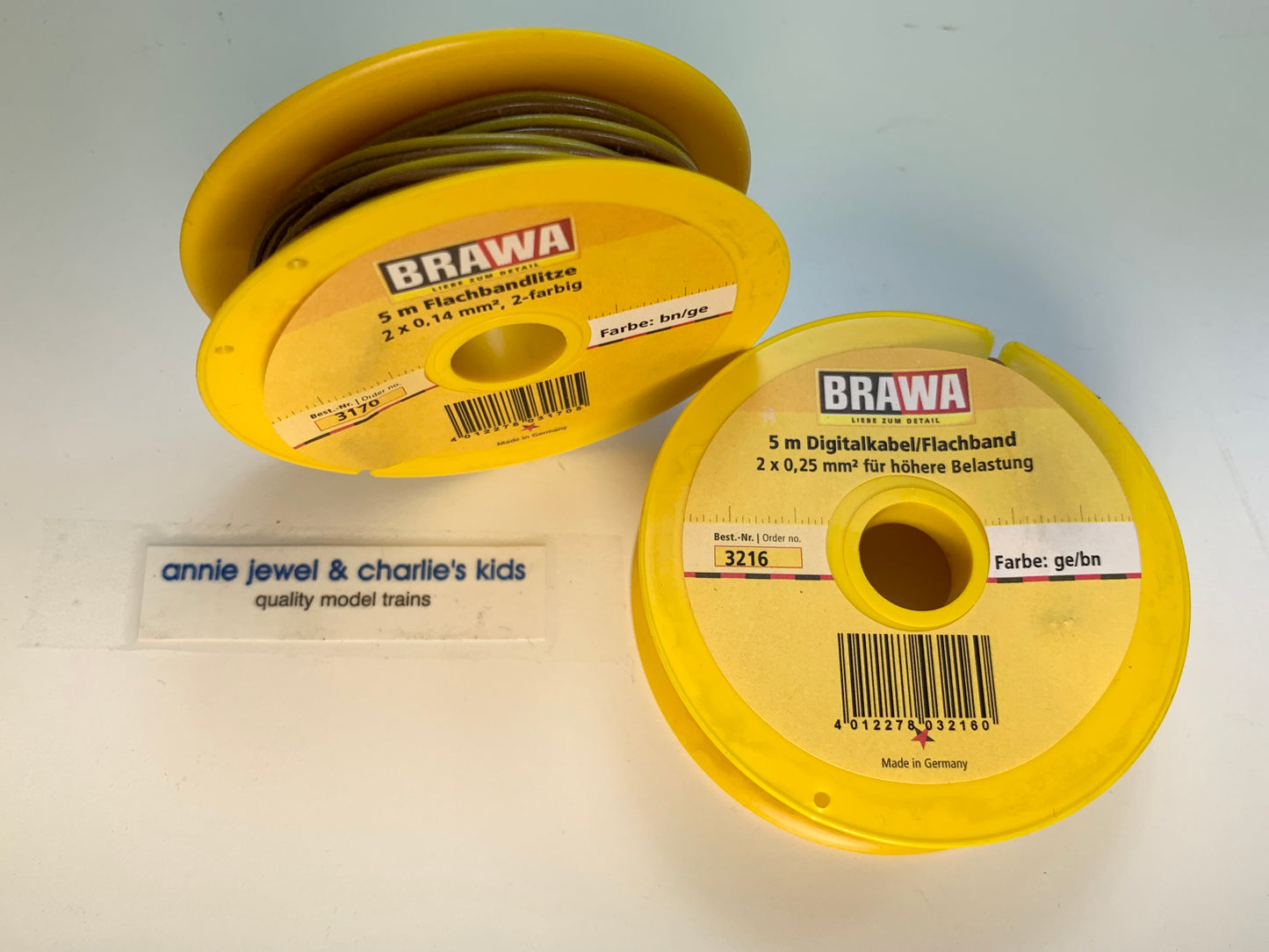 Brawa 3216 - Double-Wire 0.25 MM², 5 m drum yellow/brown
