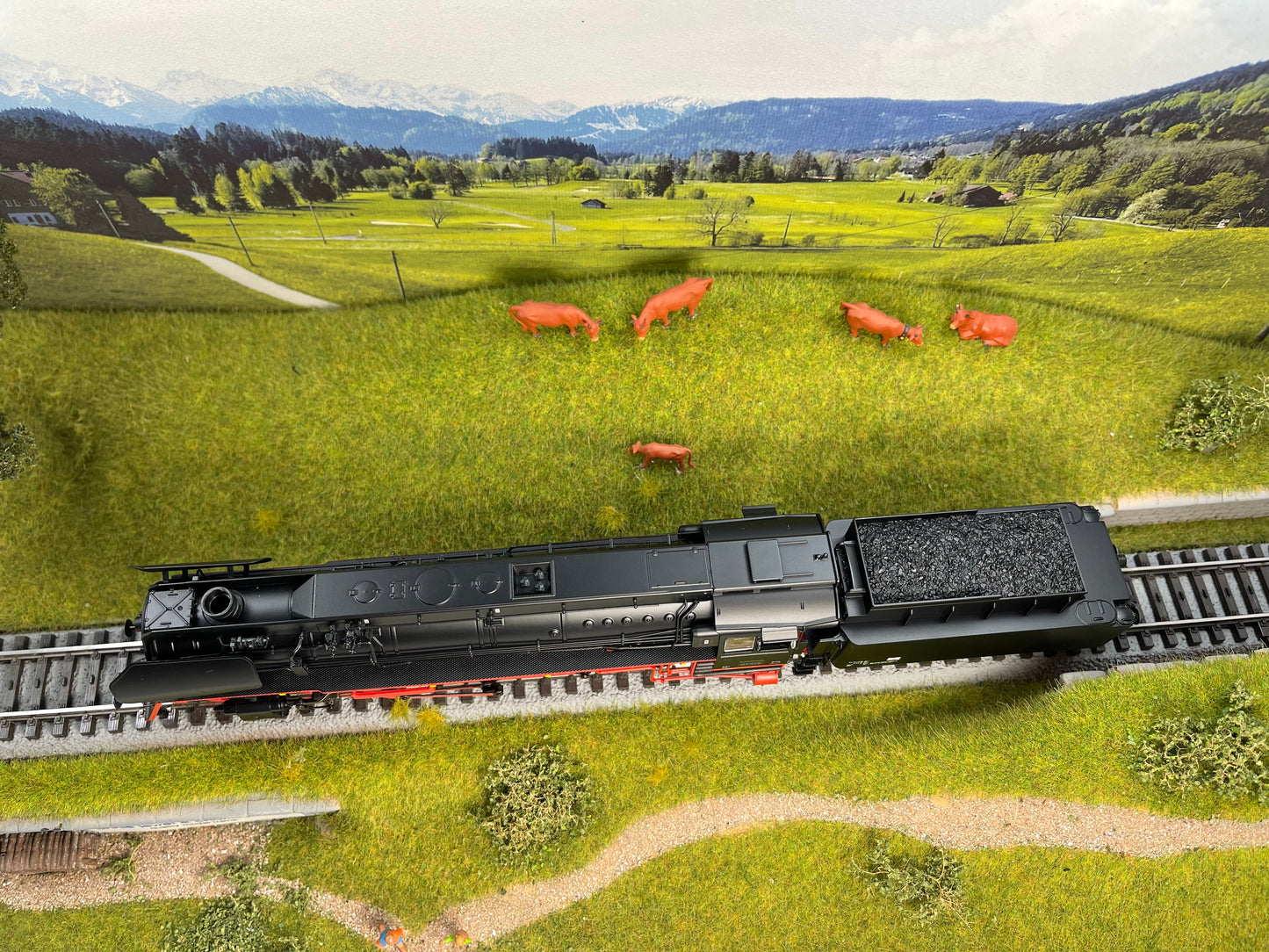 Trix 22905 - Steam Express Locomotive with a Tender