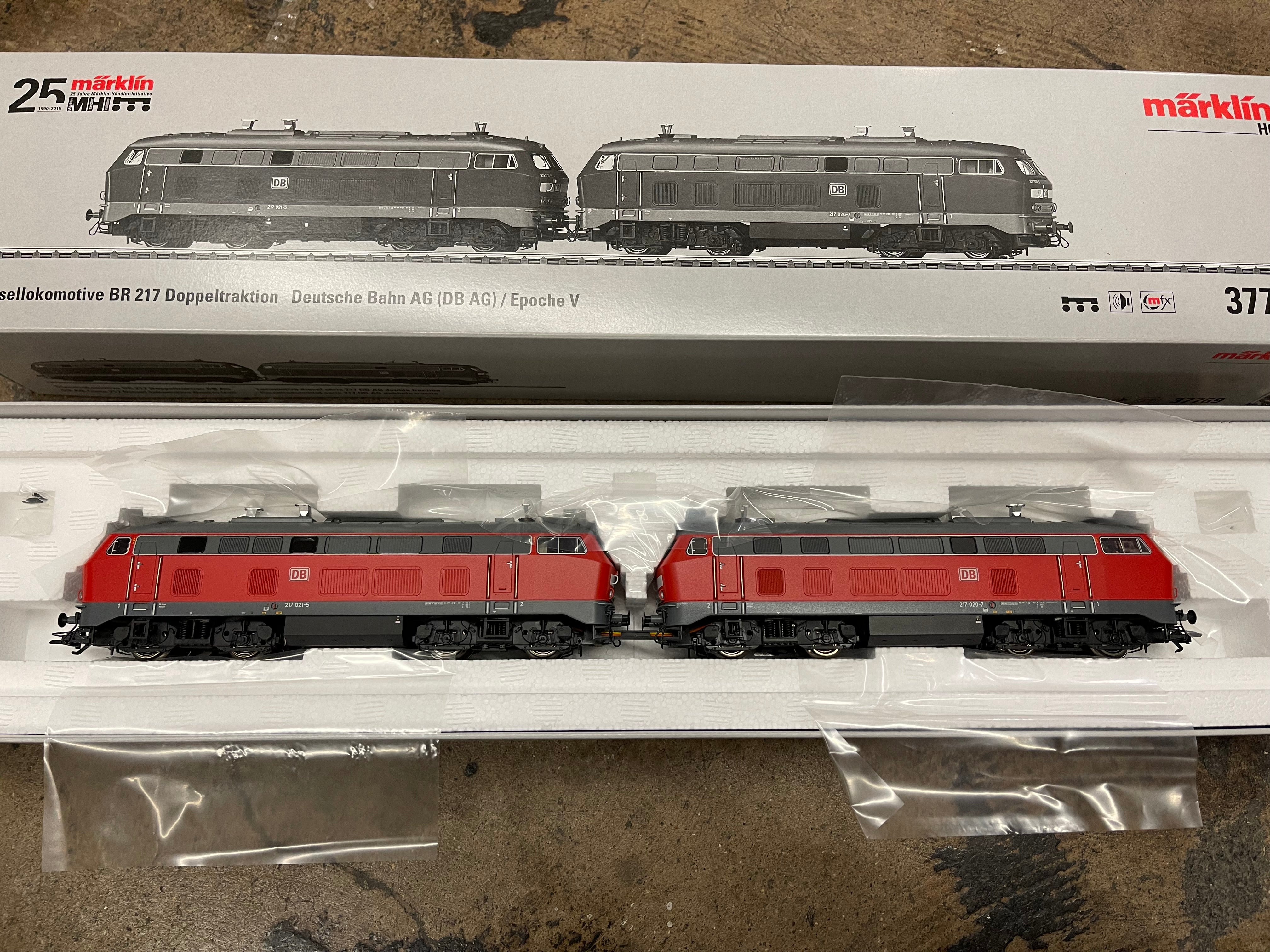 Marklin 37769 Diesel Locomotive Double Unit Set BR217 – Ajckids