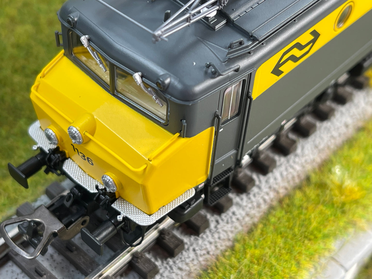 Piko 51371 - Rh 1100 Electric Locomotive NS IV Yellow/Grey Sound (AC 3-Rail)