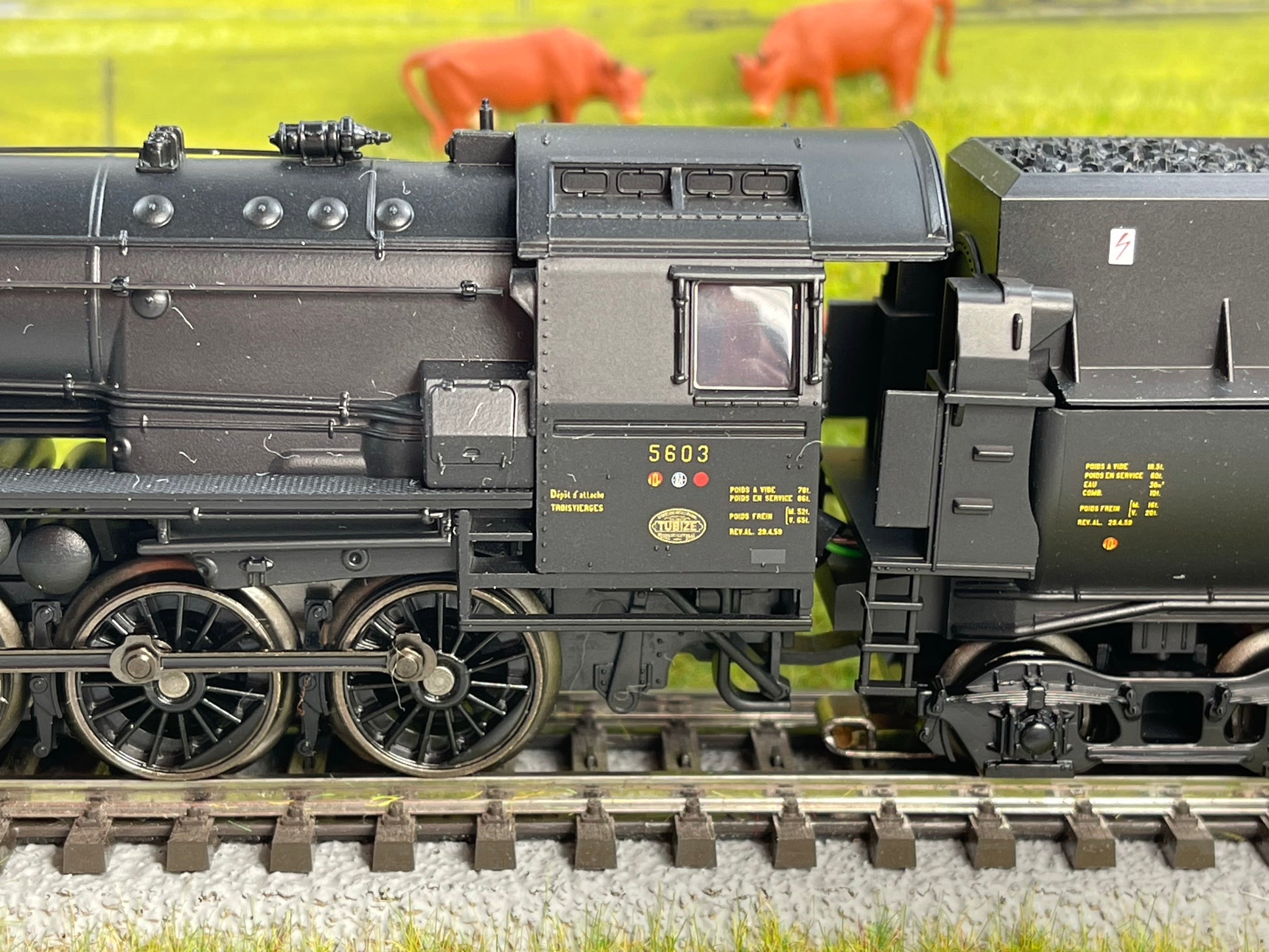 Marklin 37154 - Steam Locomotive with tender series 5600 at Ajckids.com