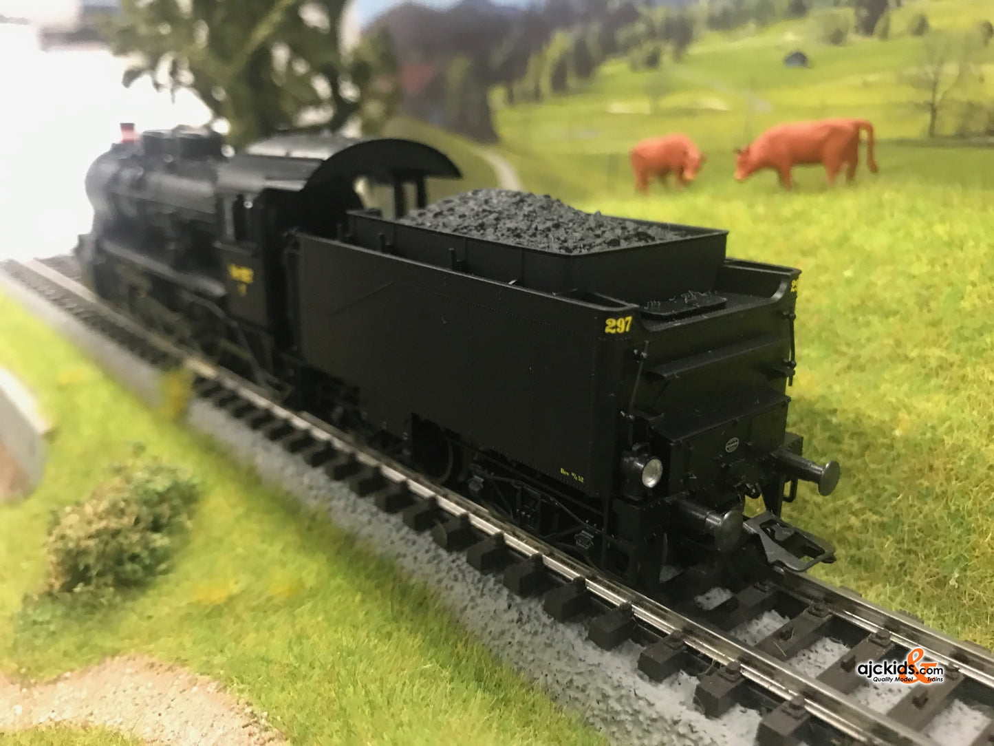 Marklin 37026 - Class Litra T 297 Steam Locomotive with a Tender