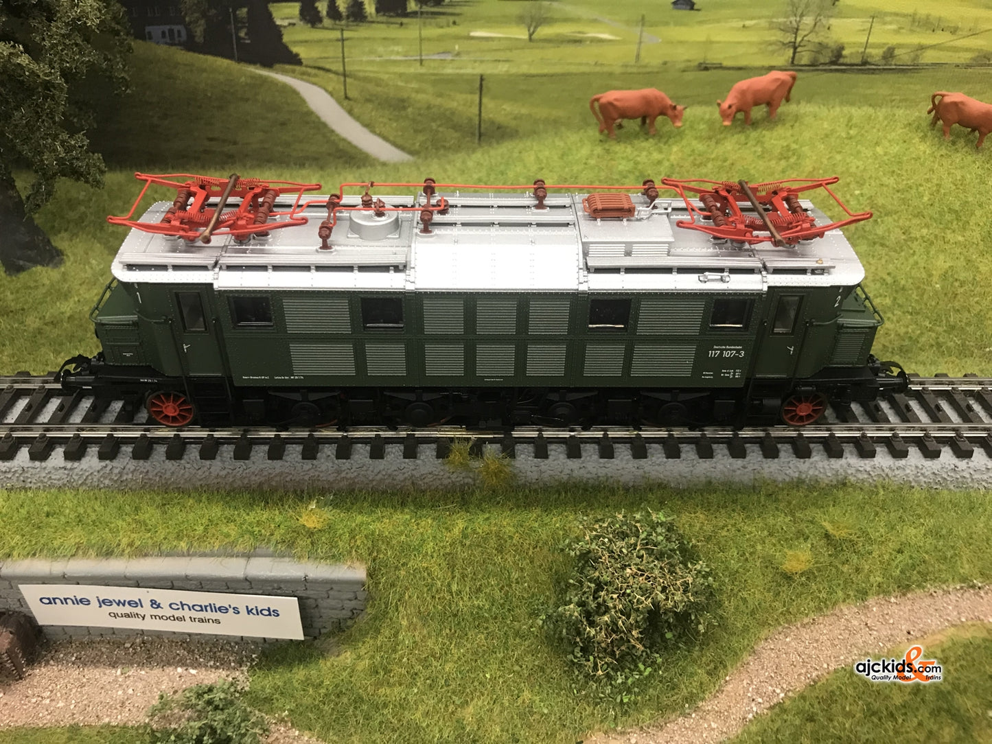 Marklin 37062 - Electric Locomotive BR 117