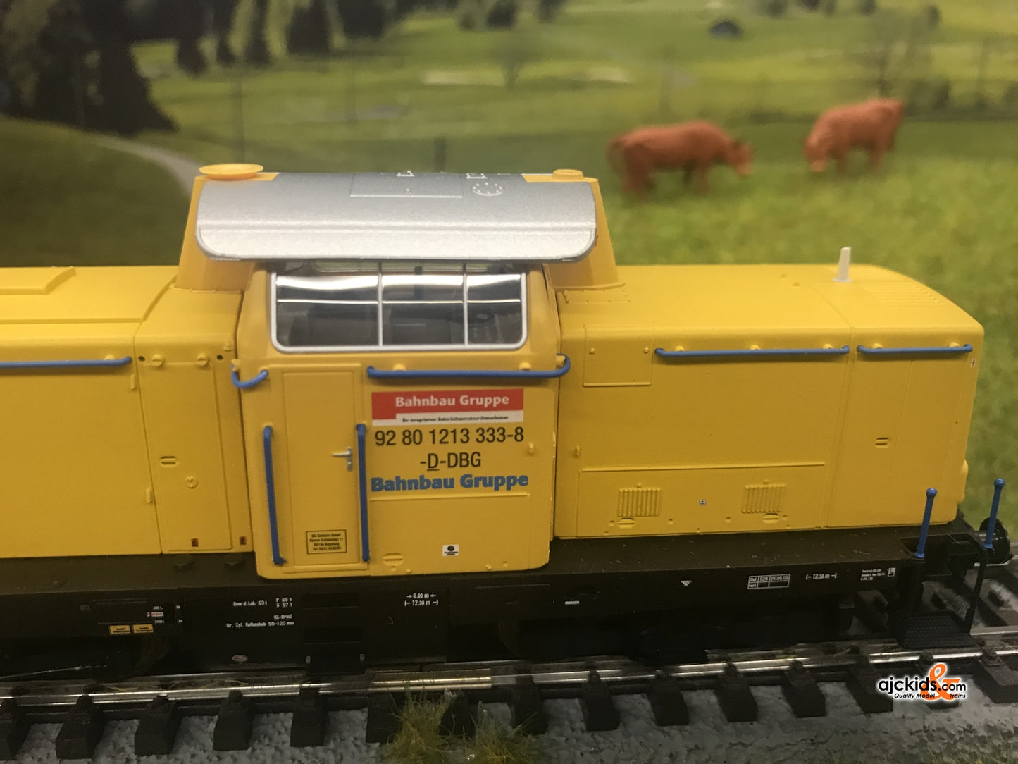 Marklin 39213 - Class 213 Diesel Locomotive (Telex) at Ajckids.com