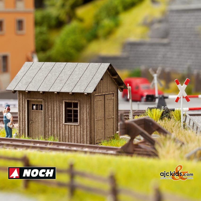 Noch 14308 - Small Track House