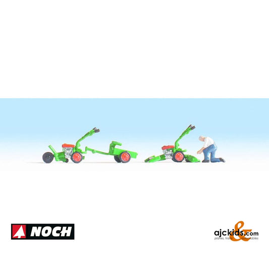 Noch 16758 - Scythe Mower & Accessory