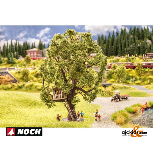 Noch 21765 - Tree with Tree House